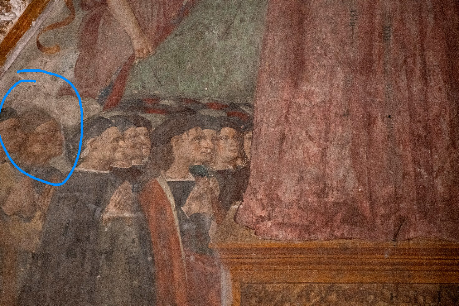 Dettaglio del collo del personaggio